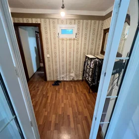 In Baku 80.0 m² apartment is for rent - Image 4