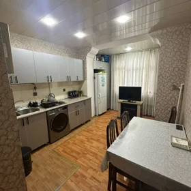 In Baku 100.0 m² apartment is for sale - Image 8