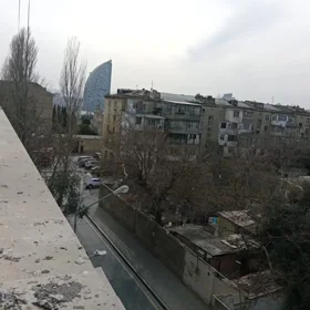 In Baku nan m² apartment is for sale - Image 7