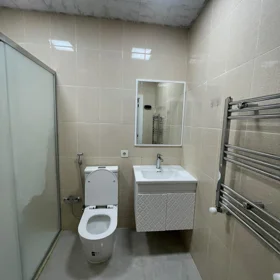 In Baku 65.0 m² apartment is for sale - Image 3