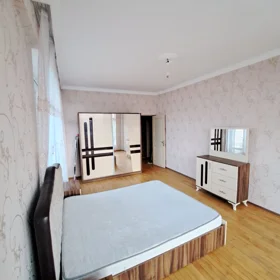 In Baku 130.0 m² apartment is for rent - Image 5