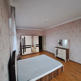 In Baku 130.0 m² apartment is for rent - Image 9