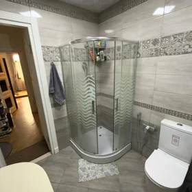 In Baku 80.0 m² apartment is for sale - Image 9