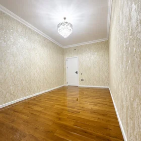 In Baku 100.0 m² apartment is for sale - Image 5