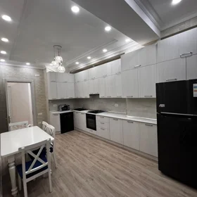 In Baku 126.0 m² apartment is for rent - Image 9