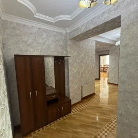 In Baku 120.0 m² apartment is for rent - Image 4