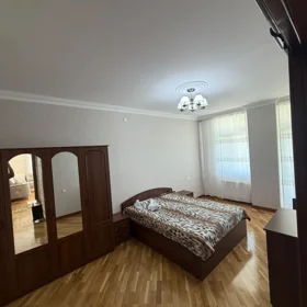 In Baku 120.0 m² apartment is for rent - Image 6