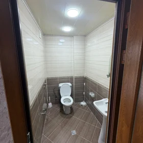 In Baku 120.0 m² apartment is for rent - Image 9