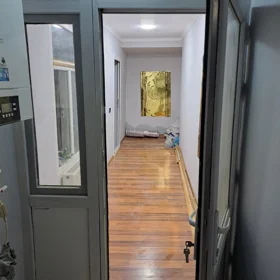 In Baku 50.0 m² house with 2.0 rooms is for sale - Image 3