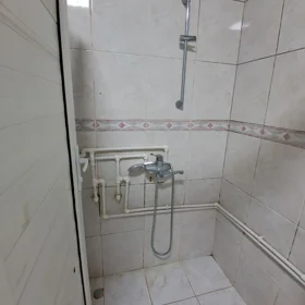In Baku 150.0 m² apartment is for rent - Image 3