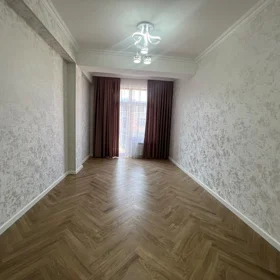 In Baku nan m² apartment is for sale - Image 6