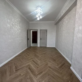 In Baku nan m² apartment is for sale - Image 9