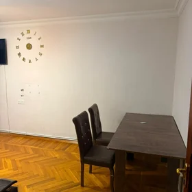 In Baku 90.0 m² apartment is for rent - Image 4
