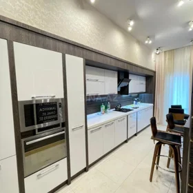 In Baku 110.0 m² apartment is for rent - Image 9