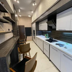 In Baku 110.0 m² apartment is for rent - Image 10