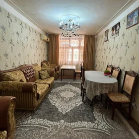 In Baku 110.0 m² apartment is for sale - Image 3