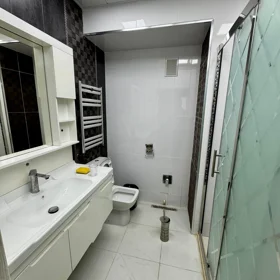 In Baku 90.0 m² apartment is for rent - Image 2