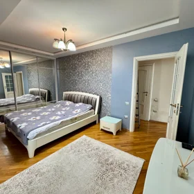 In Baku 90.0 m² apartment is for rent - Image 7