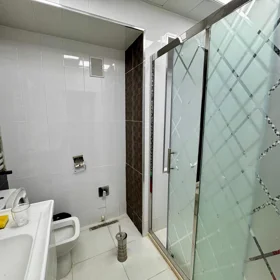 In Baku 90.0 m² apartment is for rent - Image 10