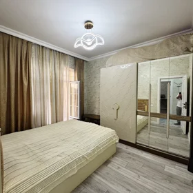In nan 180.0 m² house with 4.0 rooms is for sale - Image 8
