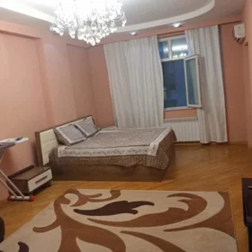 In Baku 90.0 m² apartment is for rent - Image 3