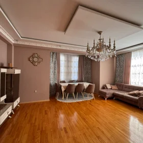 In Baku 110.0 m² apartment is for rent - Image 3
