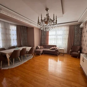 In Baku 110.0 m² apartment is for rent - Image 4