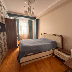 In Baku 110.0 m² apartment is for rent - Image 8