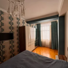 In Baku 110.0 m² apartment is for rent - Image 9