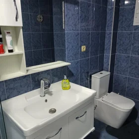In Baku 90.0 m² apartment is for rent - Image 2