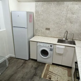 In Baku 90.0 m² apartment is for rent - Image 7