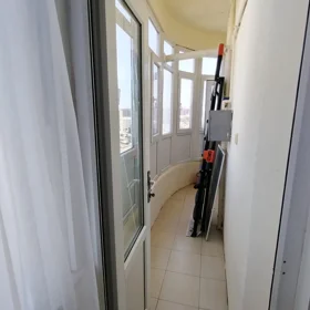 In Baku 110.0 m² apartment is for sale - Image 6