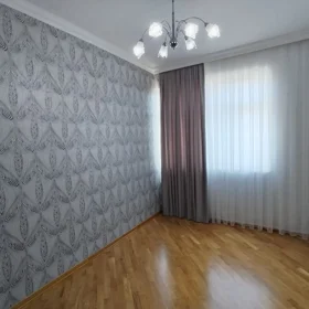 In Baku 110.0 m² apartment is for sale - Image 10