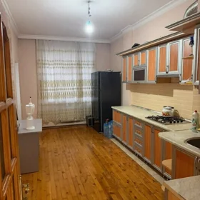 In Baku 90.0 m² apartment is for rent - Image 4