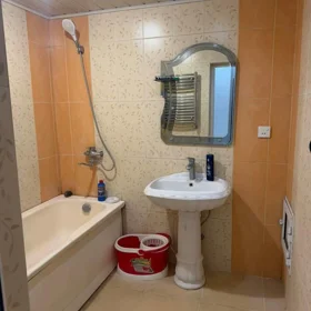 In Baku 90.0 m² apartment is for rent - Image 7