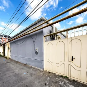 In Khirdalan 110.0 m² house with 4.0 rooms is for sale - Image 4