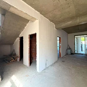 In Baku 430.0 m² house with 6.0 rooms is for sale - Image 10