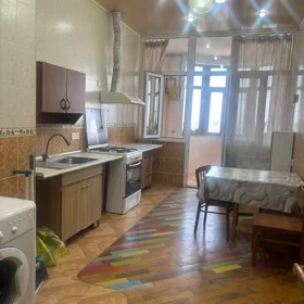 In Baku 90.0 m² apartment is for rent - Image 2