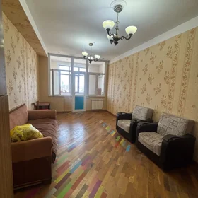 In Baku 90.0 m² apartment is for rent - Image 3