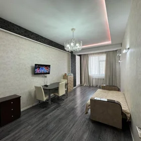 In Baku 70.0 m² apartment is for rent - Image 3