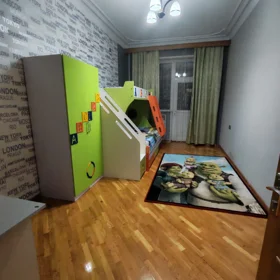 In Baku 180.0 m² apartment is for rent - Image 5