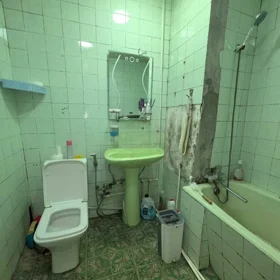 In Baku 62.0 m² apartment is for sale - Image 2