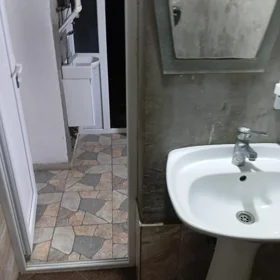 In Baku 42.0 m² apartment is for rent - Image 8