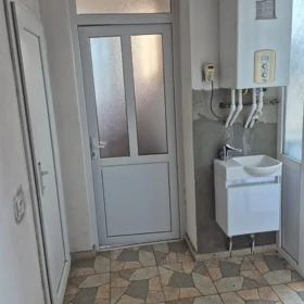 In Baku 42.0 m² apartment is for rent - Image 9