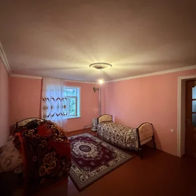 In nan 100.0 m² house with 4.0 rooms is for sale - Image 8