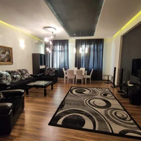 In Baku 140.0 m² apartment is for rent - Image 4