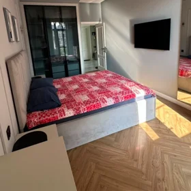In Baku 70.0 m² apartment is for rent - Image 9