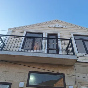 In Baku 58.0 m² house with 4.0 rooms is for sale - Image 3