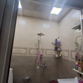 In Khirdalan 70.0 m² apartment is for rent - Image 9