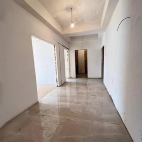 In Baku 129.0 m² apartment is for sale - Image 10